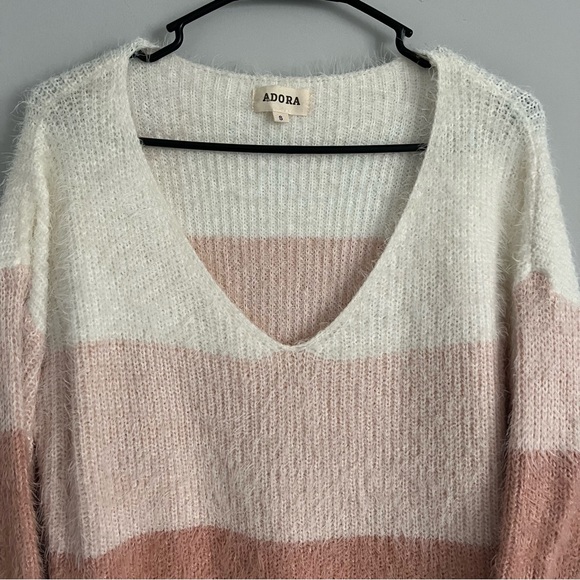 Adora Pink Colorblock V Neck Soft and Cozy Sweater - Picture 4 of 5